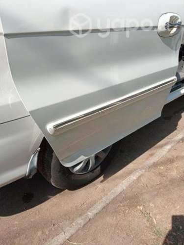 Kia Carnival III LS 2.5 Mecanica