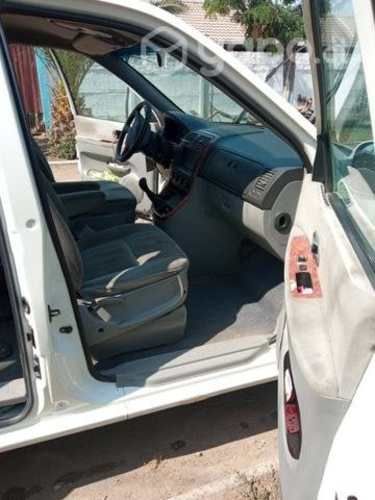 Kia Carnival III LS 2.5 Mecanica