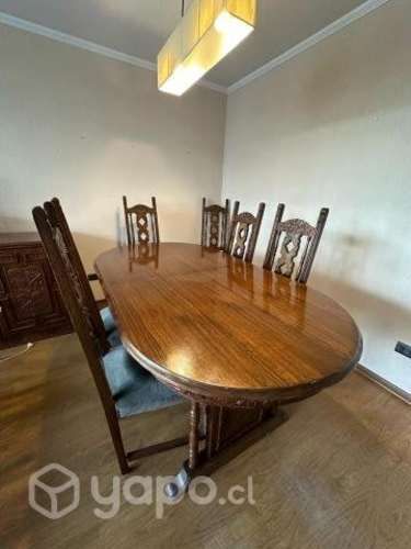 Comedor extensible + 10 sillas + aparador buffet