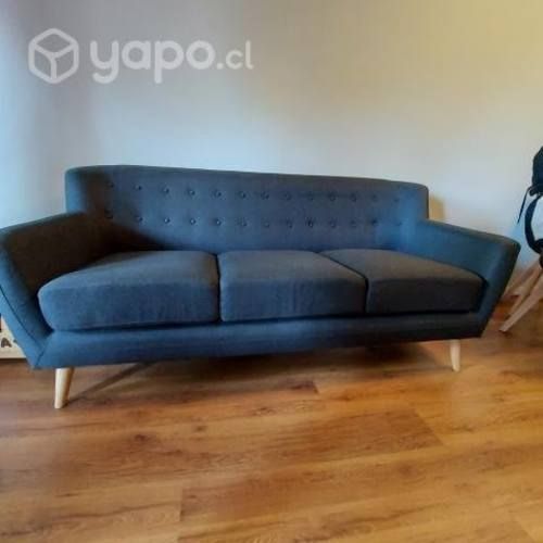 Sofa tres cuerpos sin detalles