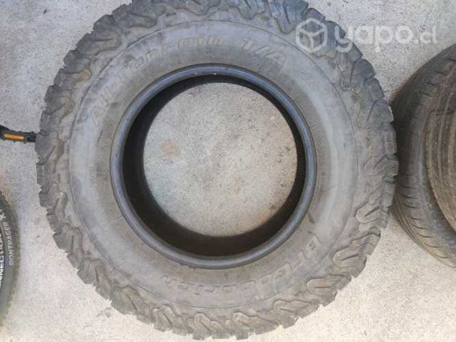 Neumático 285/70 r17