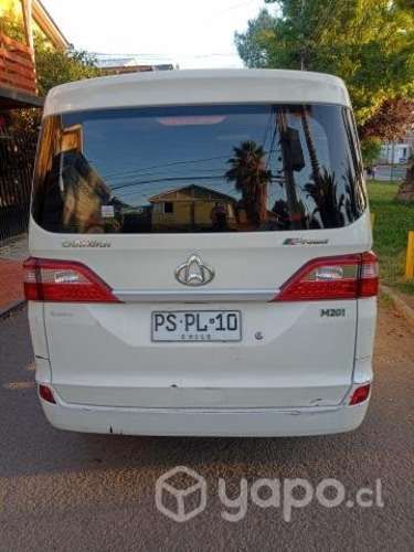 Mini van, de pasajeros con ventanas, y furgon