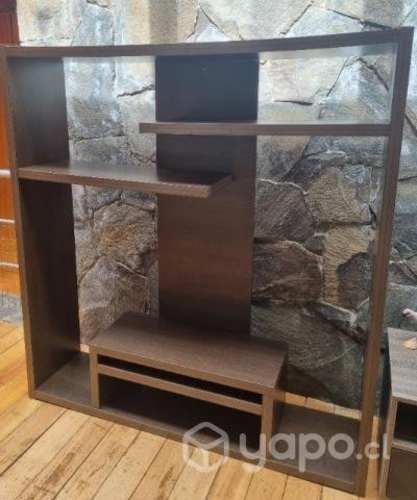 Mueble de madera para living