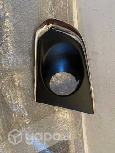 Bisel neblinero chevrolet tracker lado izquierdo