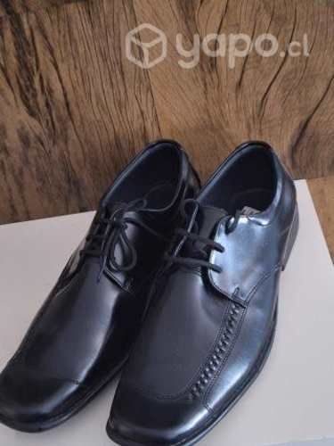 Zapatos negros