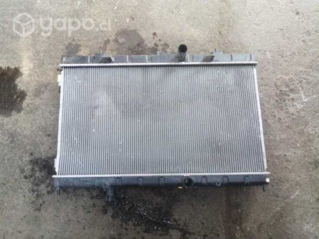 Radiador de agua nissan xtrail original