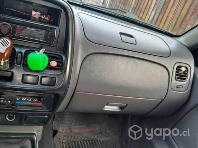 Vendo camioneta precio conversable