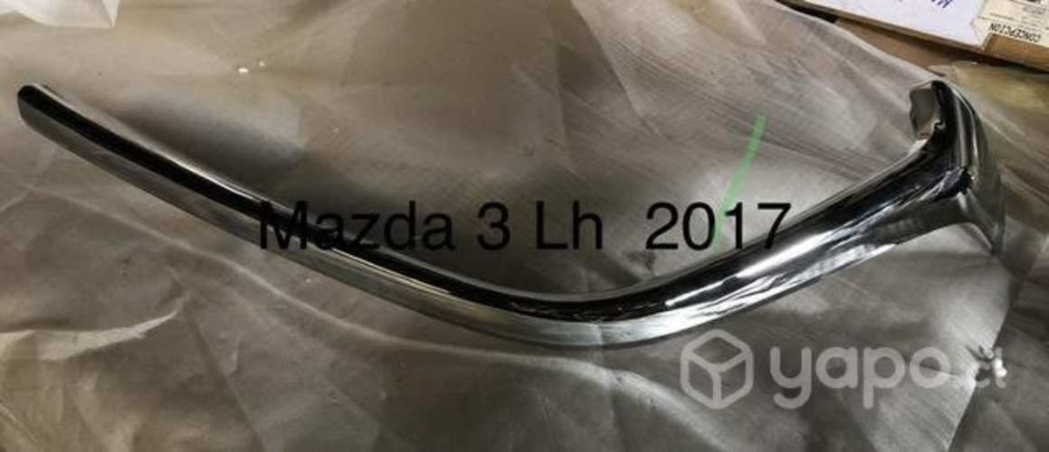 Bisel mascara mazda 3