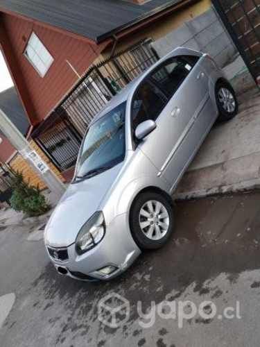 Kia motors rio 2010