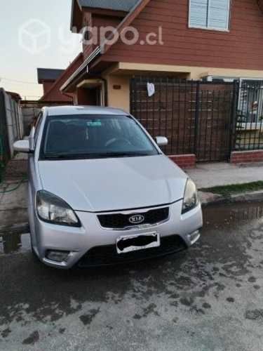 Kia motors rio 2010