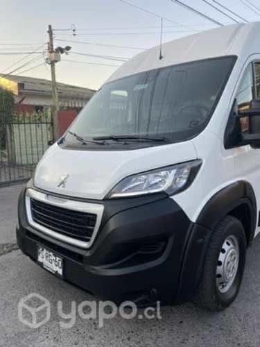Peugeot boxer año 2021 l4h2 km 83000 excelente
