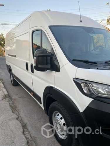 Peugeot boxer año 2021 l4h2 km 83000 excelente