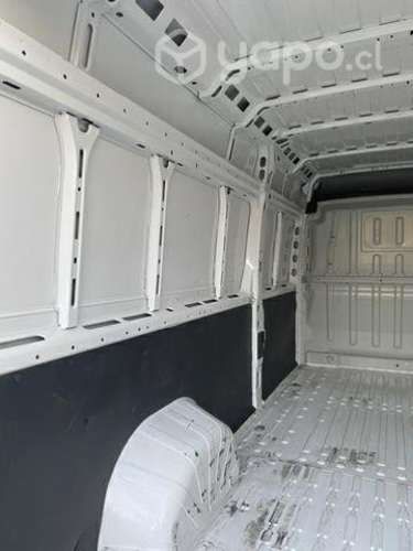 Peugeot boxer año 2021 l4h2 km 83000 excelente