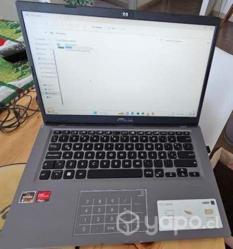 Notebook con dos meses de uso