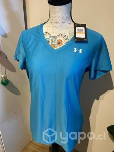 Polera deportiva talla S marca Under armour