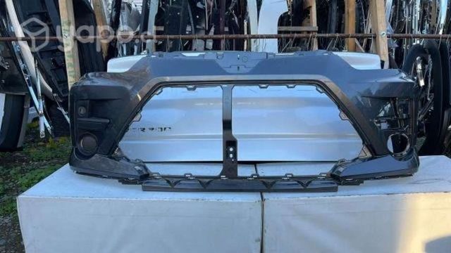 Parachoque delantero toyota raize (22-23)