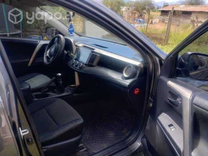 Toyota RAV4 2014 2.0