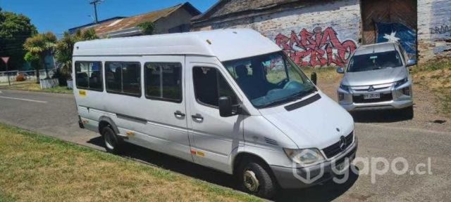 Mercedes benz sprinter 413