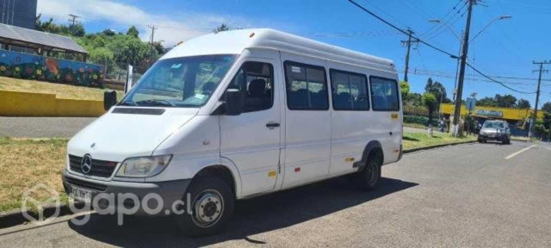 Mercedes benz sprinter 413