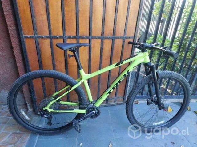 Bicicleta Motain Bike Trek Caliber 9