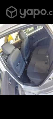 Vendo HYUNDAI I-10 2013
