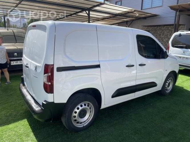 Peugeot partner 2020 poco kilometraje