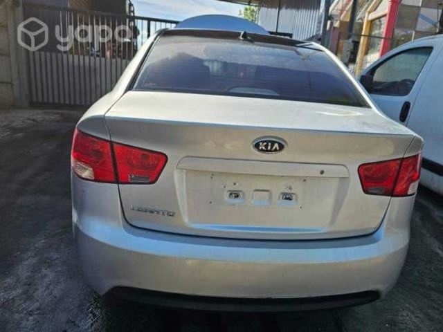 Maleta kia cerato 2012