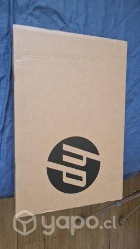 Notebook HP 14- dq2508la - 256GB y 8GB Ram