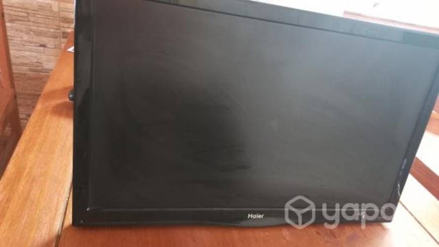 Televisor con soporte