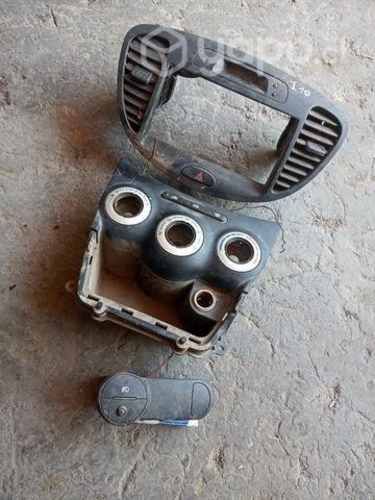 Hyunadi i10 comando calefaccion consola radio relo