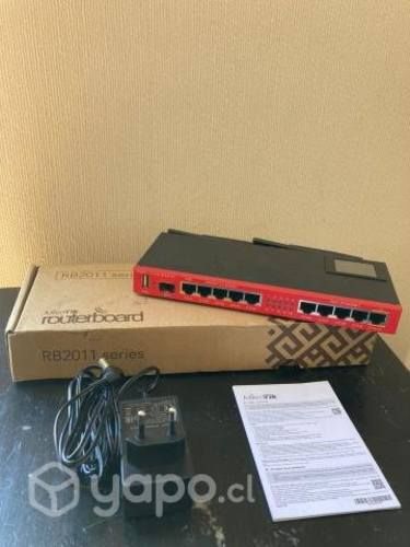 Router MikroTik RB2011UIAS-2HND-IN