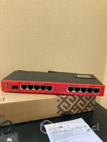 Router MikroTik RB2011UIAS-2HND-IN