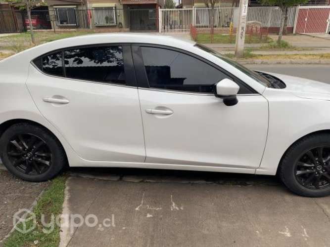 Se vende Mazda 3 1.6