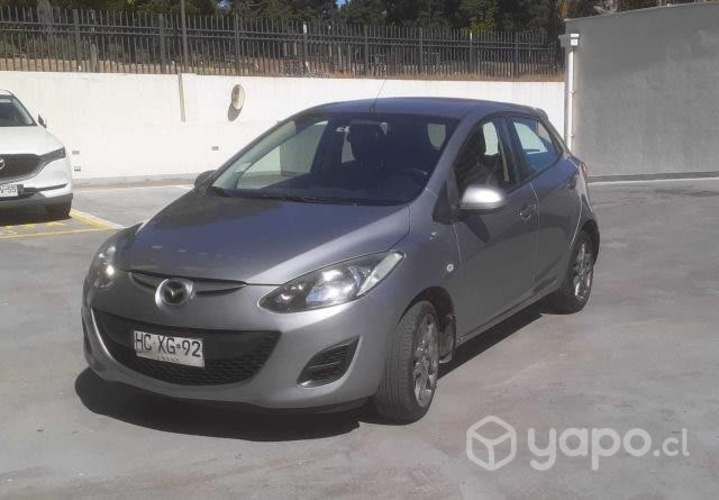 Mazda 2 2015