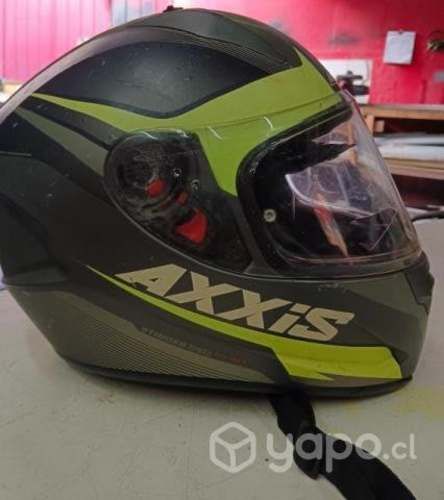 Casco de moto impecable