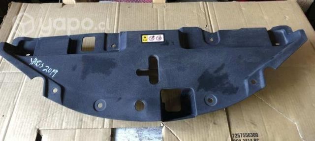 Cubre chapa Toyota yaris