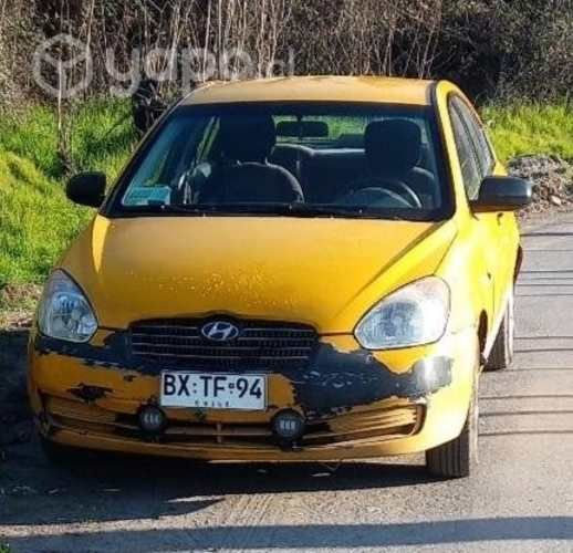 Se vende auto marca hyundai modelo accent año 2010
