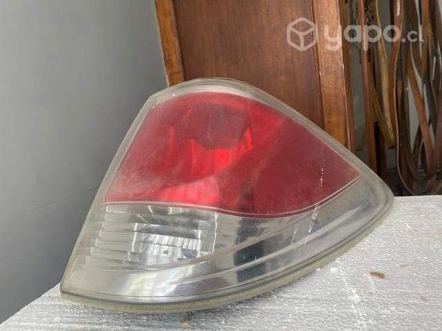 Foco trasero derecho MAZDA BT50