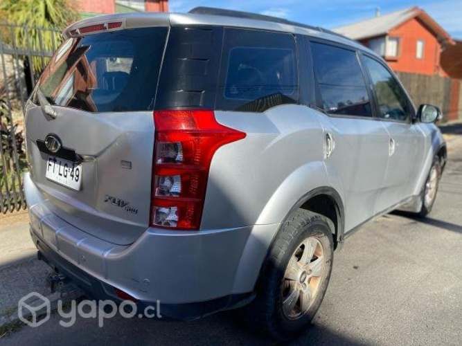 Mahindra xuv500 2013