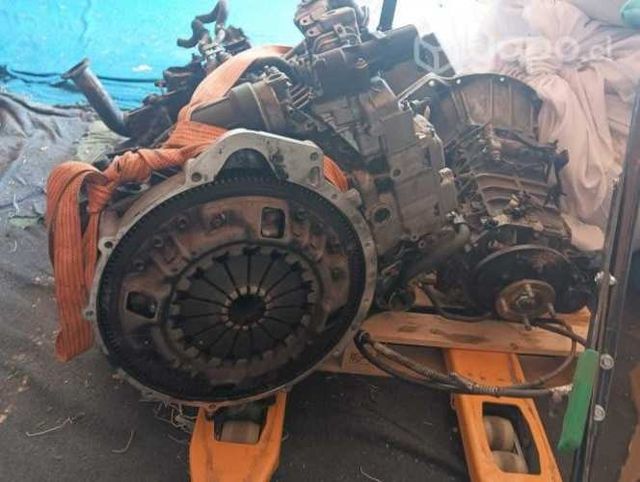 Motor y caja de cambio