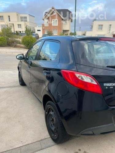 Mazda 2 2012