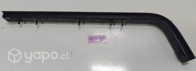 Riel Puerta Corredera Der (RVC026) Dodge Ram V700