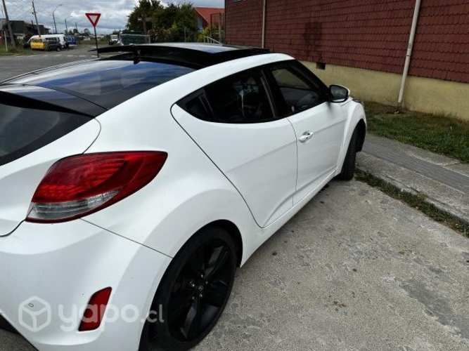 Hyundai Veloster 1.6 GLS Premium