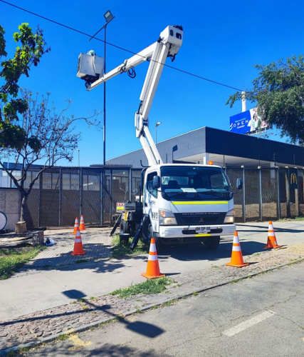 CAMION ALZAHOMBRE HIDROELEVADORT 20 mts.
