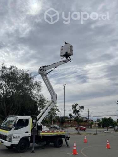 CAMION ALZAHOMBRE HIDROELEVADORT 20 mts.