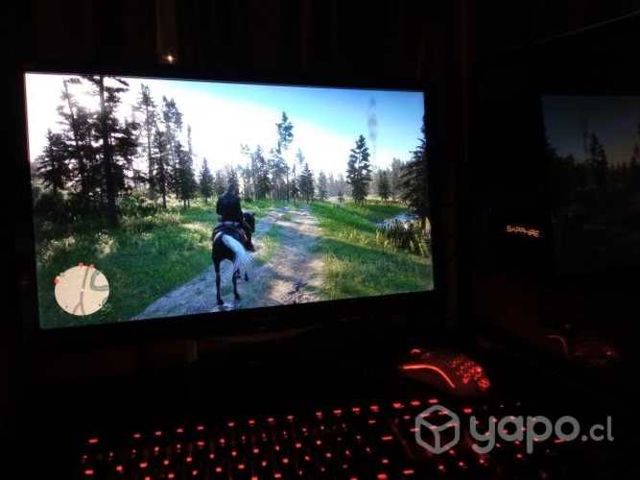 Pc gamer con monitor