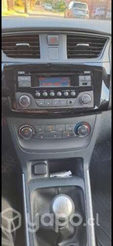 Vendo Nissan Sentra año 2020