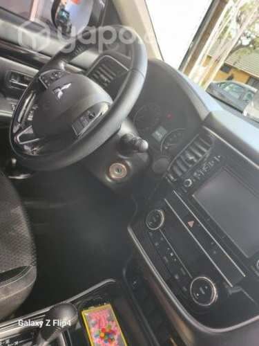 Mitsubishi outlander 2019