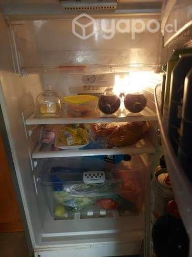 Refrigerador fensa. Usado, solo por cambio