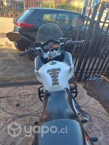 Moto Susuki Inazuma 2015 (250cc)